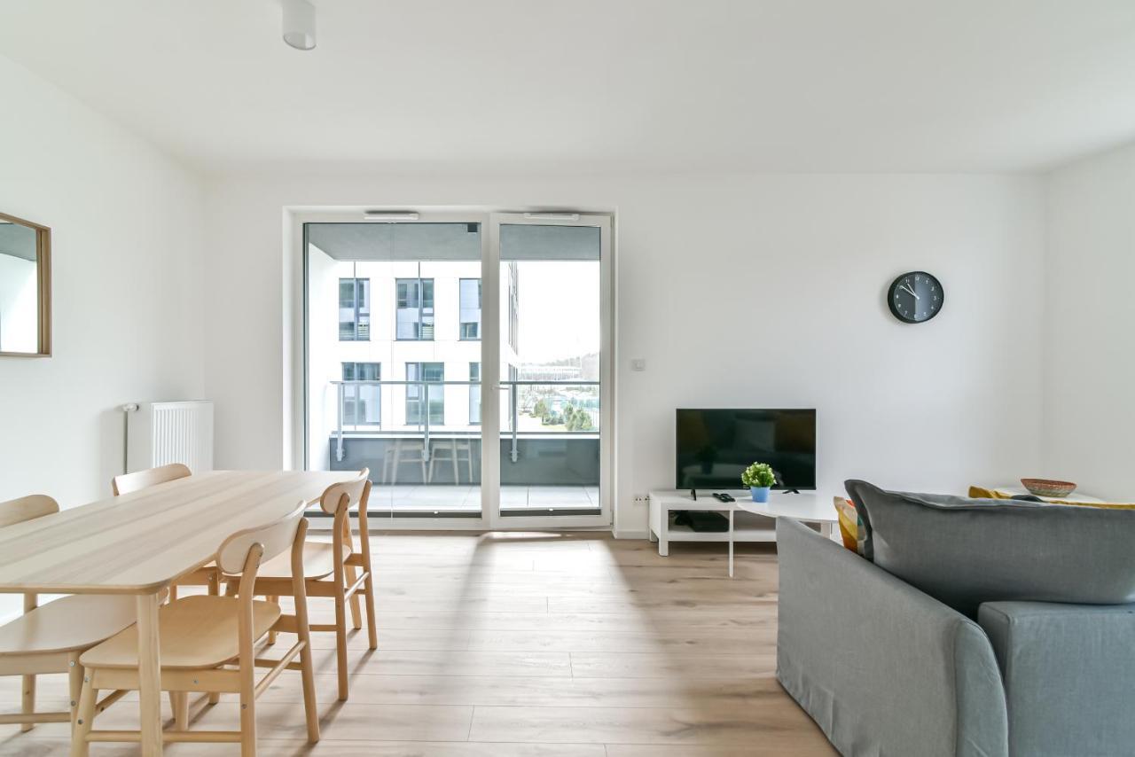 Ltc - Modern Tower Apartment
